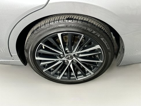 Used 2025 Lexus ES 300h w/ Premium Package image 11