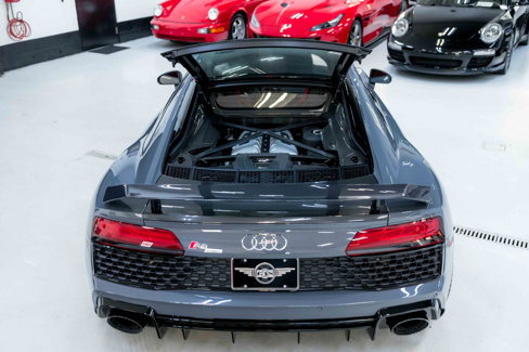 Used 2022 Audi R8 V10 w/ Premium Package image 71