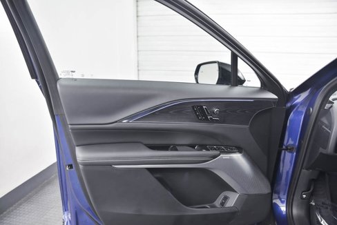 Used 2024 Cadillac Lyriq Luxury image 9