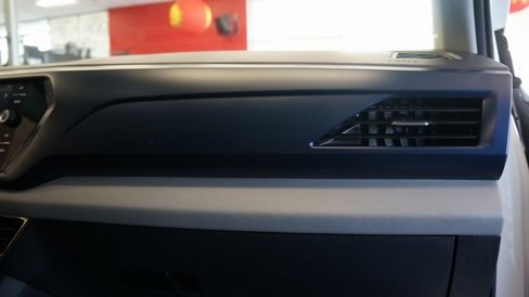 Used 2022 Volkswagen Taos SE image 55