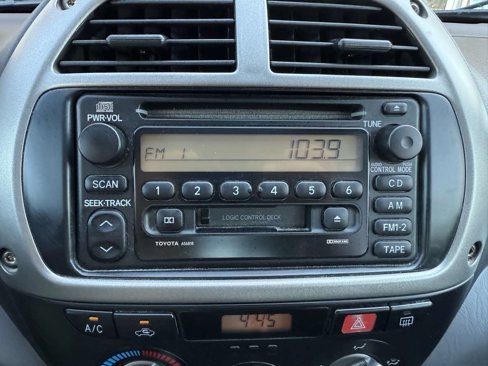 Used 2002 Toyota RAV4 2WD image 16