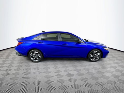 Used 2025 Hyundai Elantra Sport w/ Cargo Package image 4