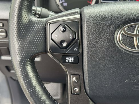 Used 2024 Toyota 4Runner TRD Off-Road Premium image 10