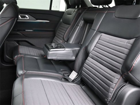 Used 2025 Ford Explorer ST-Line w/ Premium Package image 22