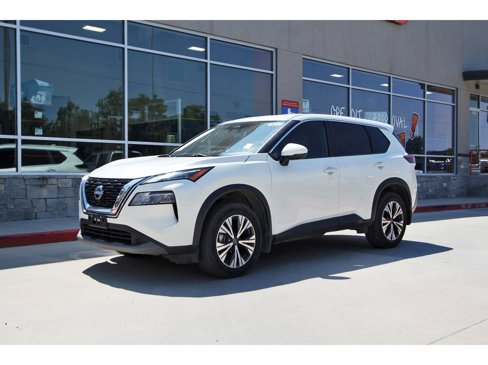 Used 2023 Nissan Rogue SV image 1