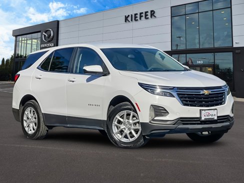 Used 2022 Chevrolet Equinox LT image 2
