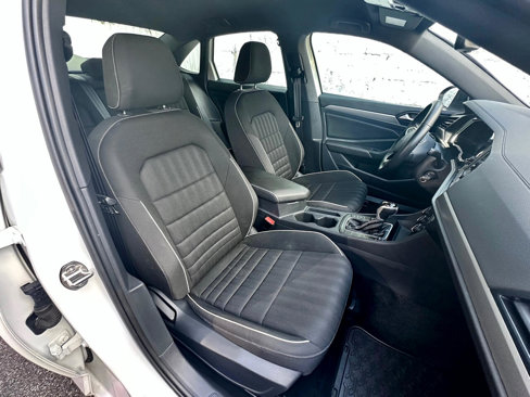 Used 2024 Volkswagen Jetta Sport image 21