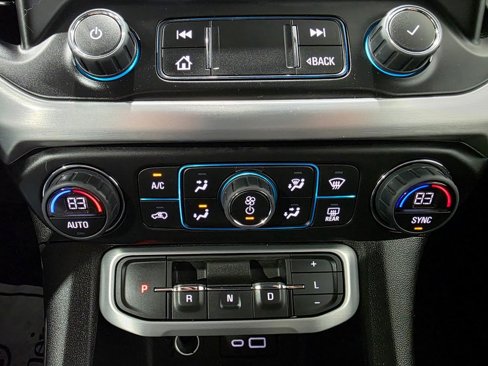 Used 2023 GMC Acadia SLT image 34