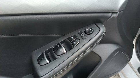 Used 2017 Nissan Maxima 3.5 SV image 11