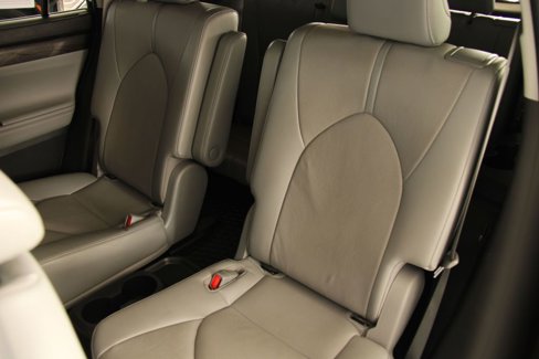 Used 2023 Toyota Highlander Limited image 26
