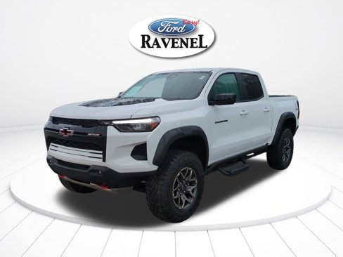 Used 2023 Chevrolet Colorado ZR2 image 8