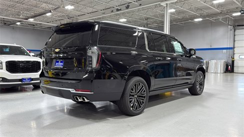 New 2026 Chevrolet Suburban High Country image 4