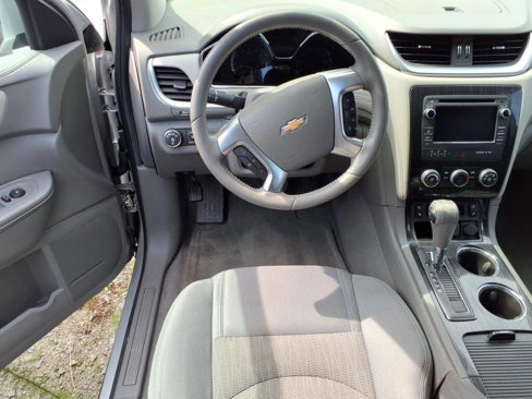 Used 2016 Chevrolet Traverse LT image 13