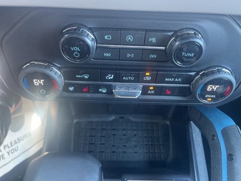 Certified 2024 Ford Bronco Wildtrak image 27