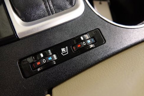 Used 2016 Toyota Highlander Limited image 49