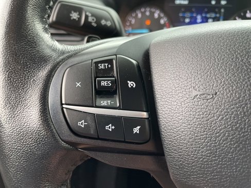 Used 2020 Ford Explorer XLT w/ Comfort Package image 26