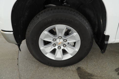 Used 2025 Chevrolet Silverado 1500 LT image 9