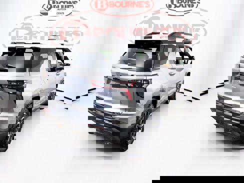 Used 2025 Chevrolet Equinox ACTIV w/ Safety and Technology Package image 10