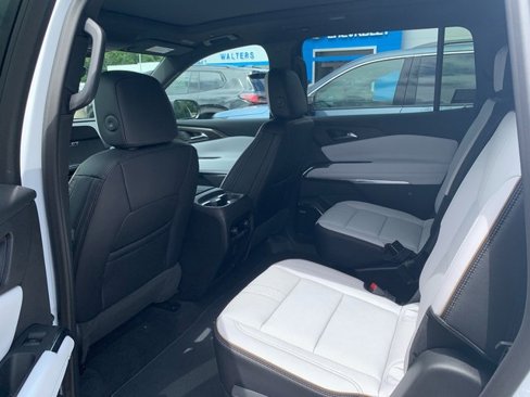 New 2026 Chevrolet Traverse High Country image 12