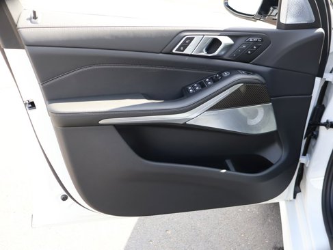 New 2026 BMW X7 M60i image 34