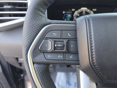 New 2025 Toyota Tundra Platinum image 29