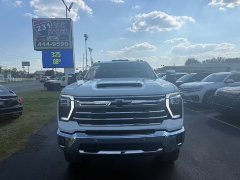 Used 2024 Chevrolet Silverado 2500 LTZ w/ LTZ Premium Package image 10