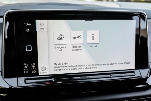 Used 2024 Volkswagen Atlas Cross Sport SE w/ Panoramic Sunroof Package image 39