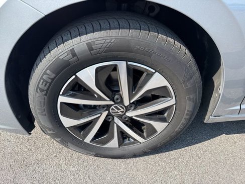 Certified 2024 Volkswagen Jetta S image 27