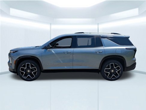 New 2026 Chevrolet Traverse High Country w/ LPO, Floor Liner Package image 2