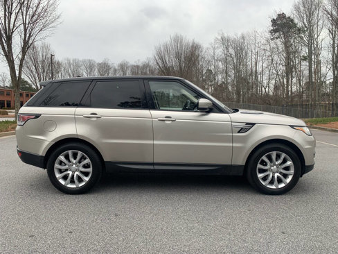 Used 2016 Land Rover Range Rover Sport HSE image 10