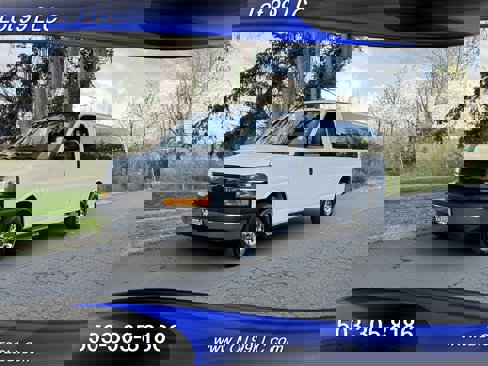 Used 2021 Chevrolet Express 3500 LT w/ LT Preferred Equipment Group image 5