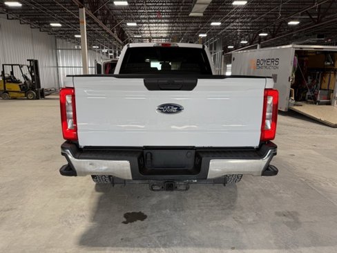 Used 2024 Ford F250 XLT image 5