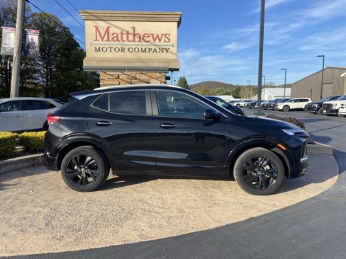 Used 2024 Buick Encore GX Sport Touring image 4