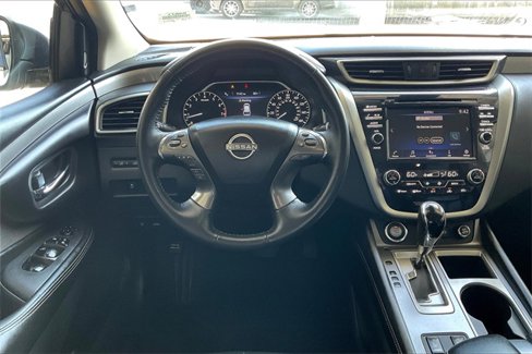 Used 2023 Nissan Murano SV image 4