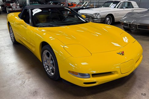 Used 2002 Chevrolet Corvette Convertible w/ Preferred Equipment Group2 image 21