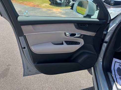New 2026 Volvo XC90 B6 Plus w/ Protection Package Premier image 12