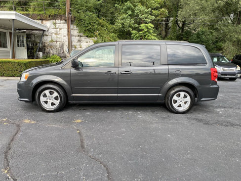 Used 2012 Dodge Grand Caravan SXT w/ Entertainment Group 1 image 2