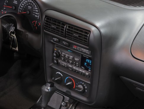 Used 2002 Chevrolet Camaro Z28 w/ SS Performance/Appearance Pkg image 84