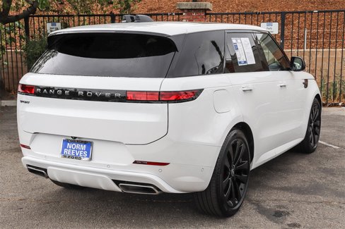 Used 2025 Land Rover Range Rover Sport Dynamic SE image 9