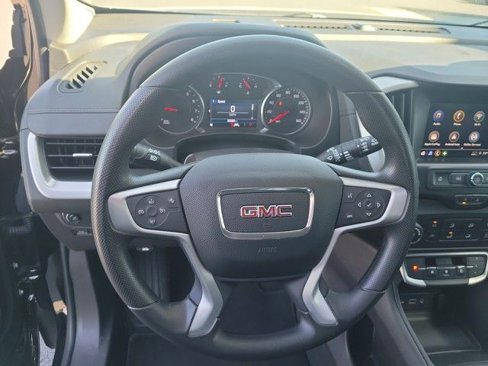 Used 2024 GMC Terrain SLE image 18