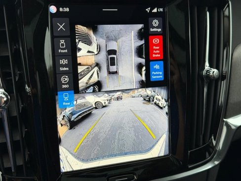 New 2026 Volvo V90 B6 Cross Country Ultra w/ Climate Package image 15