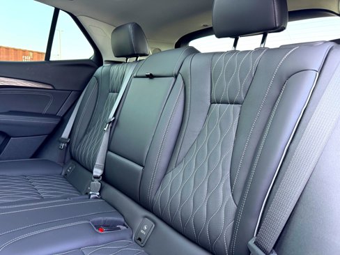 Used 2023 Buick Envision Avenir image 20