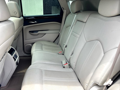 Used 2013 Cadillac SRX Luxury image 34