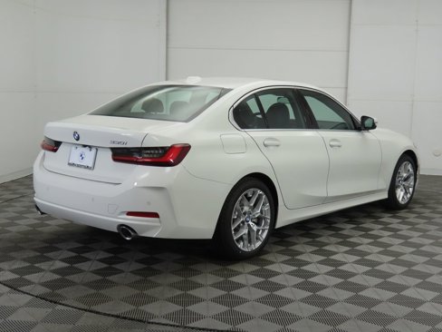 Used 2025 BMW 330i Sedan w/ Convenience Package image 6