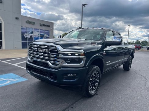 Used 2025 RAM 3500 Limited image 8