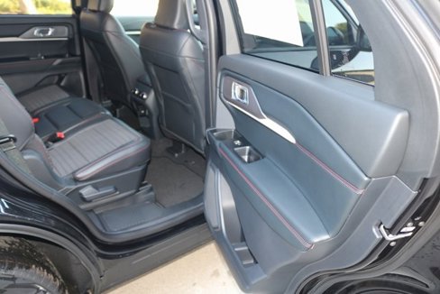 New 2025 Ford Explorer ST-Line image 26