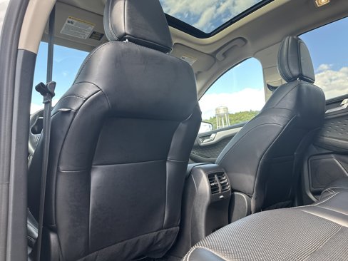 Used 2020 Ford Escape SE Sport image 30