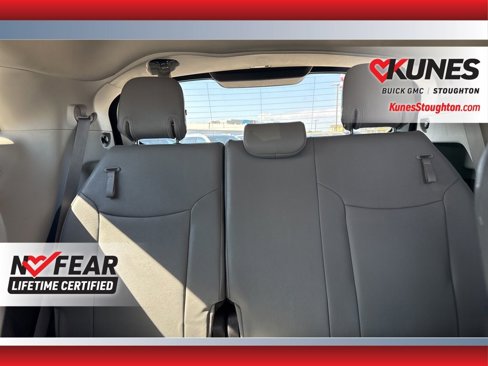 Used 2024 Toyota Sienna XLE image 27