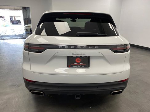 Used 2021 Porsche Cayenne image 6