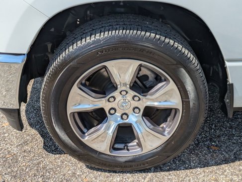 Used 2024 RAM 1500 Laramie image 12